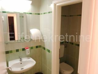 Poslovna zgrada, Najam, Rijeka, Zapad