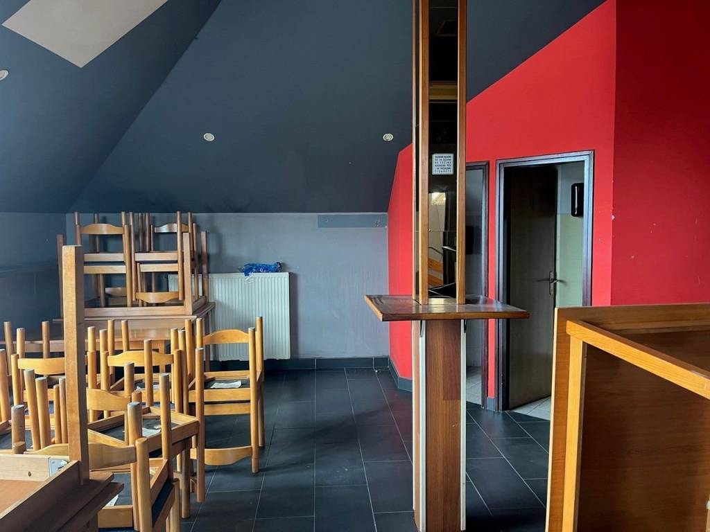 Lokal, Prodaja, Podturen, Miklavec