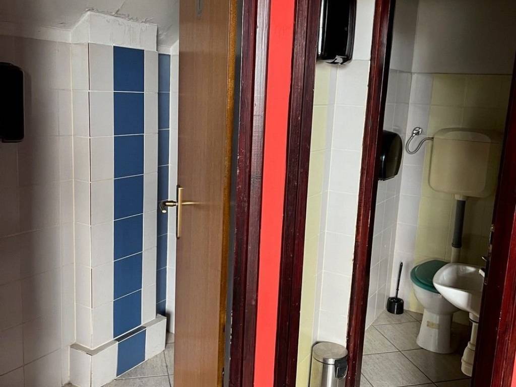 Lokal, Prodaja, Podturen, Miklavec