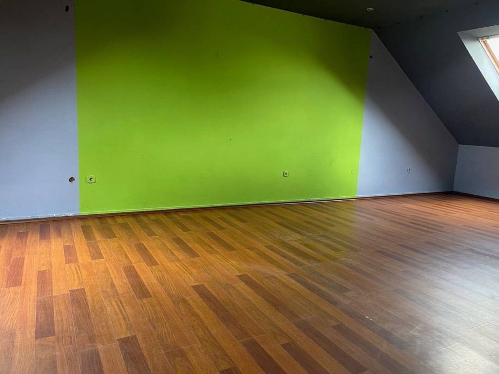 Lokal, Prodaja, Podturen, Miklavec