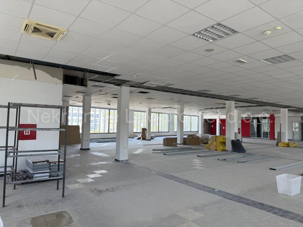 Poslovna zgrada, Najam, Solin - Okolica, Mravince