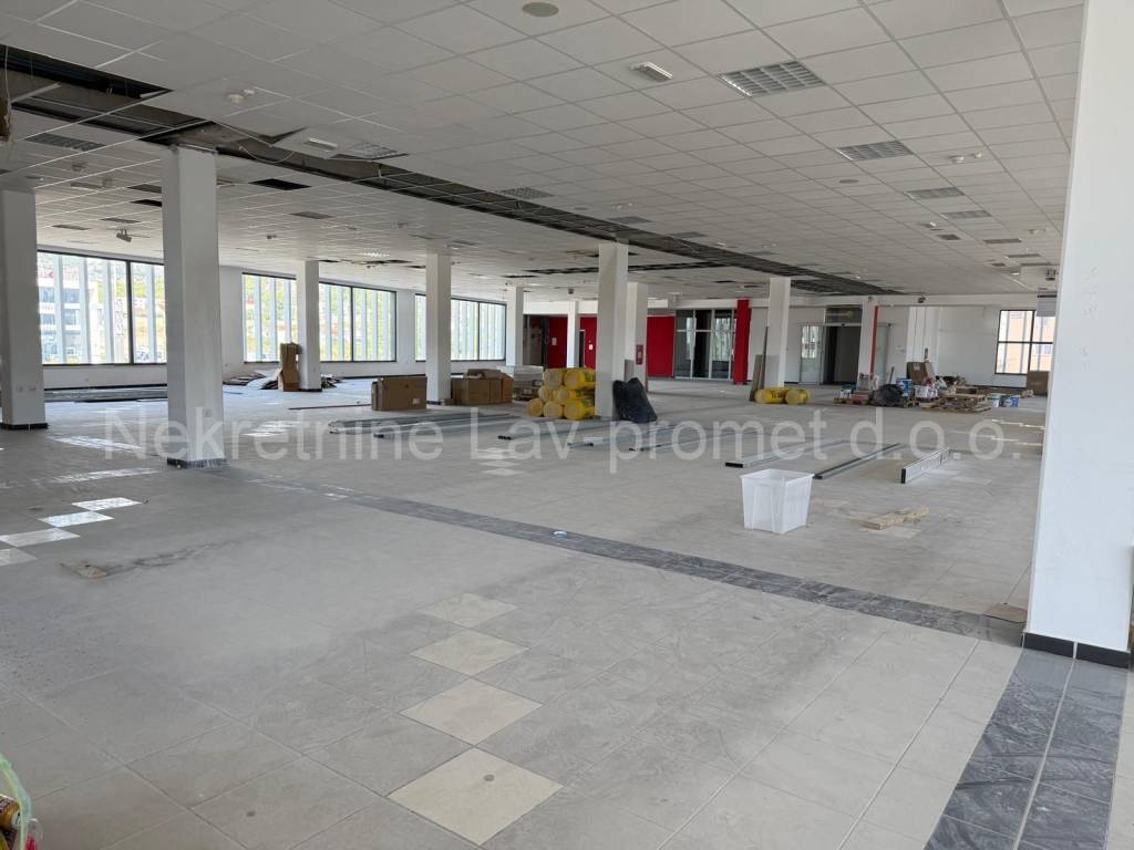 Poslovna zgrada, Najam, Solin - Okolica, Mravince