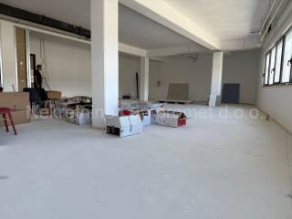 Poslovna zgrada, Najam, Solin - Okolica, Mravince