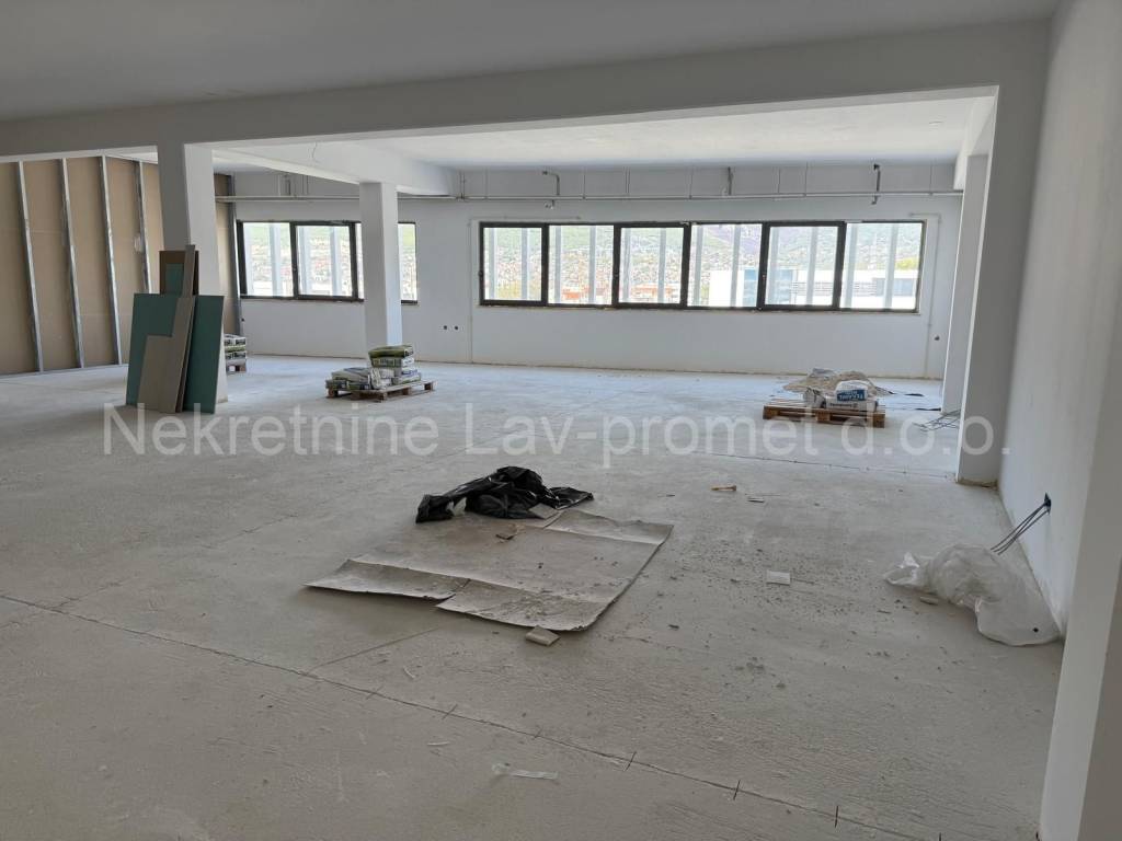 Poslovna zgrada, Najam, Solin - Okolica, Mravince