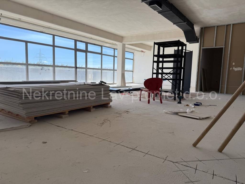 Poslovna zgrada, Najam, Solin - Okolica, Mravince