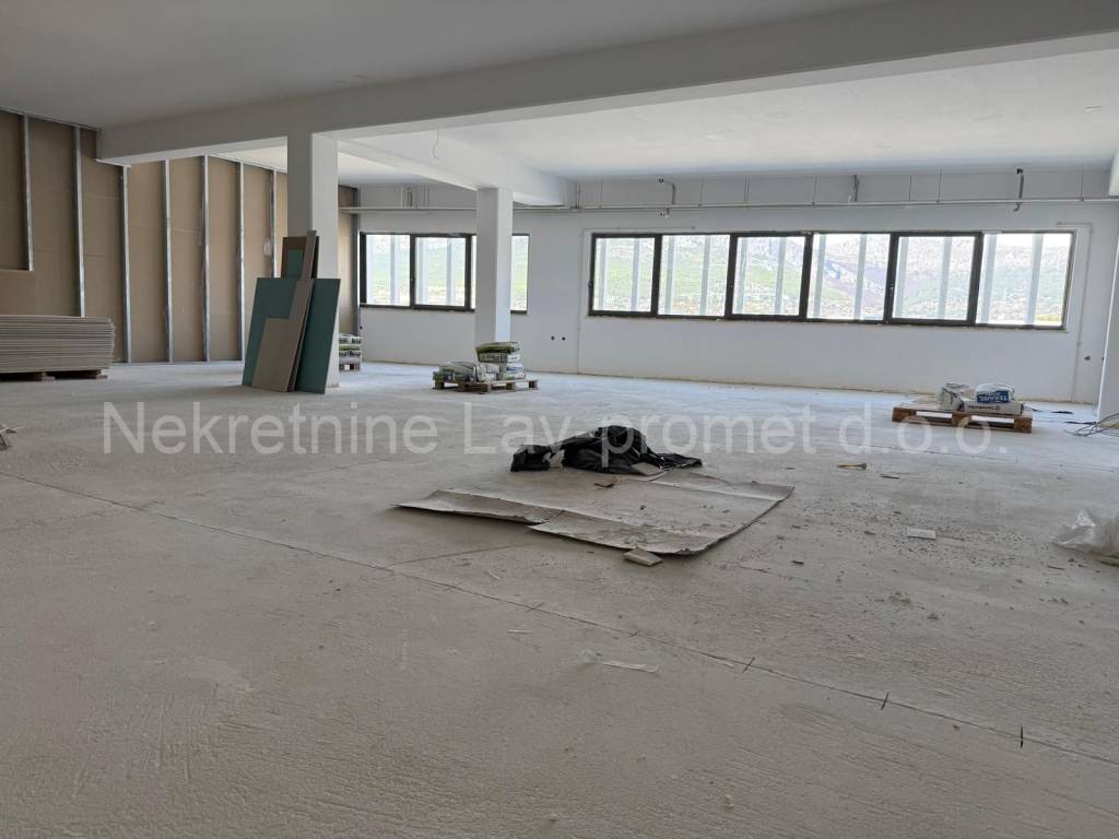 Poslovna zgrada, Najam, Solin - Okolica, Mravince