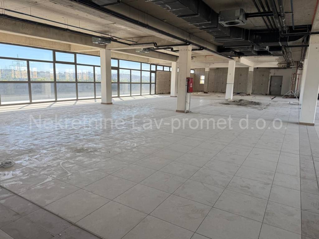 Poslovna zgrada, Najam, Solin - Okolica, Mravince