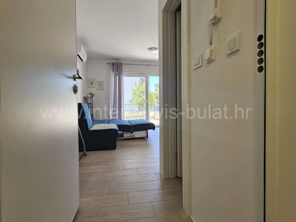 Višenamjenski prostor, Zakup, Šibenik - Okolica, Brodarica