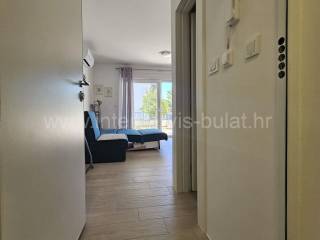 Višenamjenski prostor, Zakup, Šibenik - Okolica, Brodarica