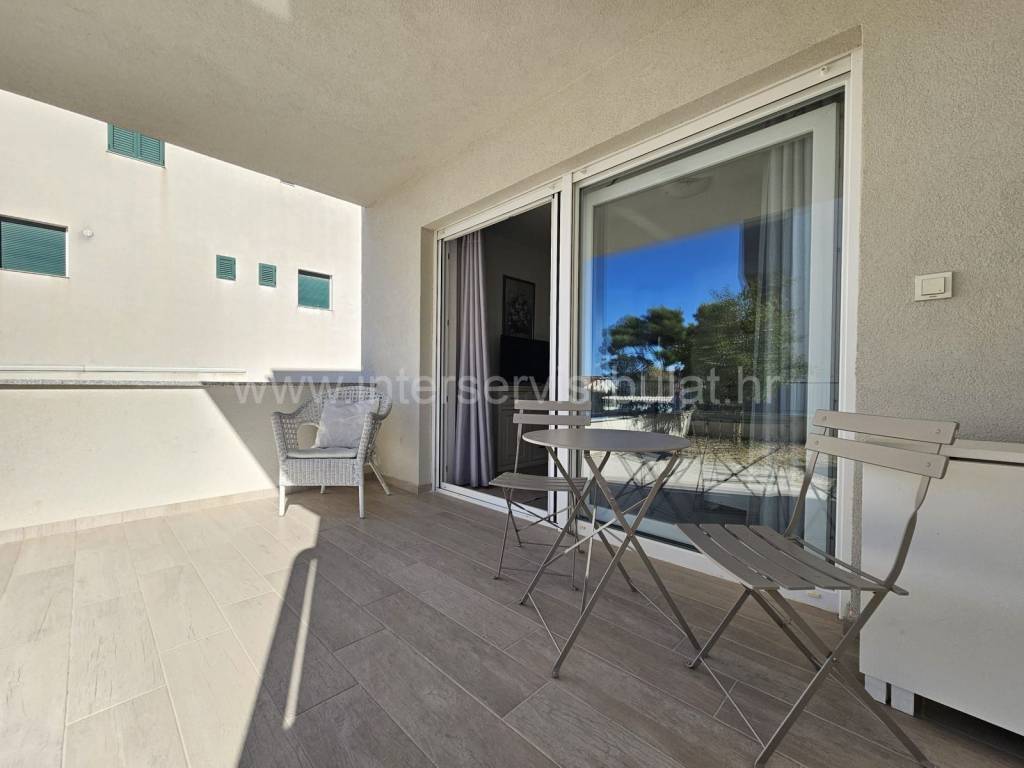 Višenamjenski prostor, Zakup, Šibenik - Okolica, Brodarica