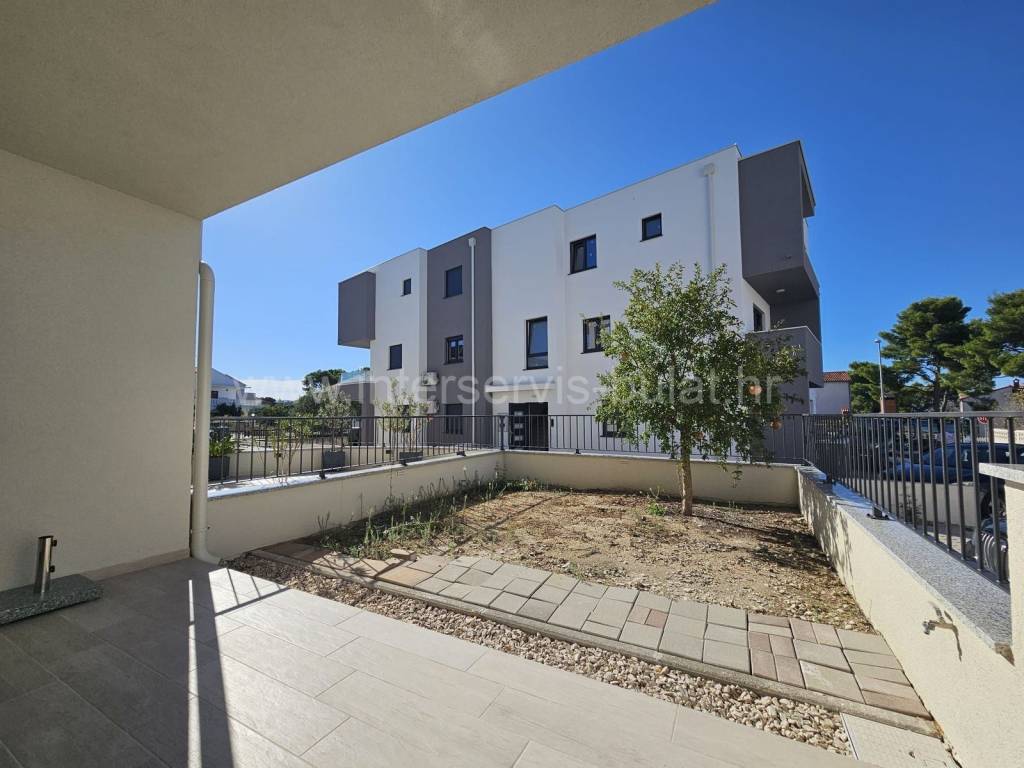 Višenamjenski prostor, Zakup, Šibenik - Okolica, Brodarica