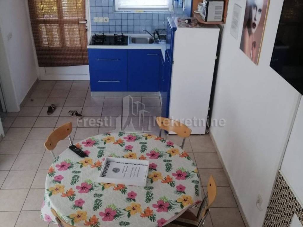 Stan u zgradi, Prodaja, Nin, Zaton