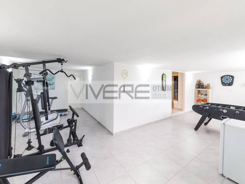 Fitness & Entertainment