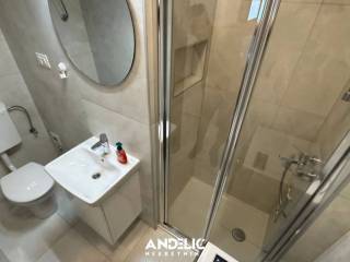 Stan u zgradi, Najam, Split, Split