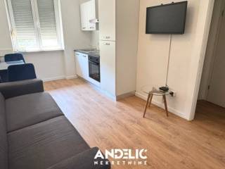 Stan u zgradi, Najam, Split, Split