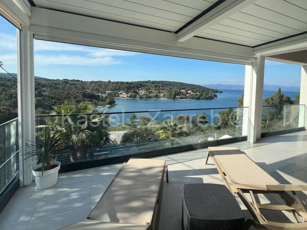 Kuća na moru, Prodaja, Šolta, Nečujam