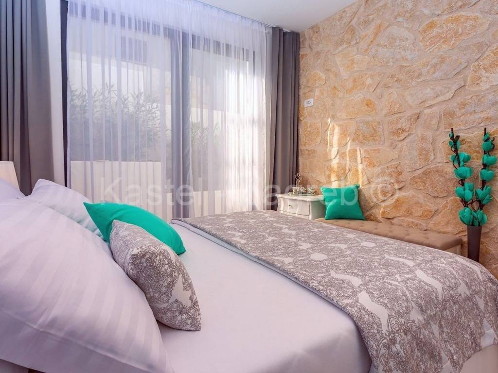 Kuća na moru, Prodaja, Šolta, Nečujam