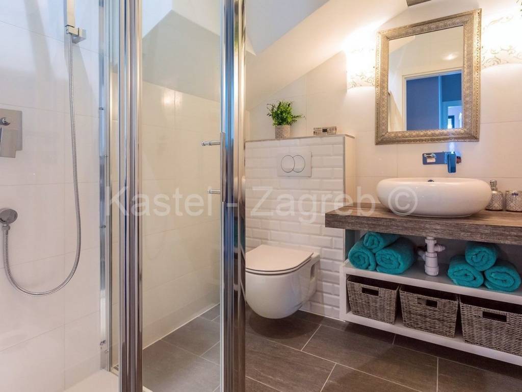 Kuća na moru, Prodaja, Šolta, Nečujam