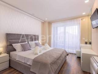 Dvojna kuća, Prodaja, Nin, Zaton