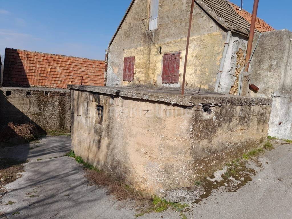 Kuća u nizu, Prodaja, Dugopolje, Dugopolje