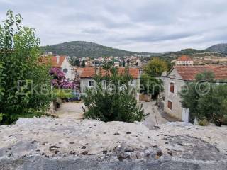 Kamena kuća, Prodaja, Marina, Marina