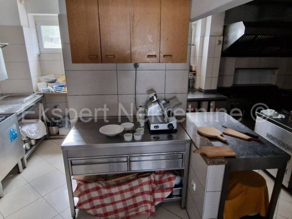 Restoran, Prodaja, Okrug, Okrug Gornji