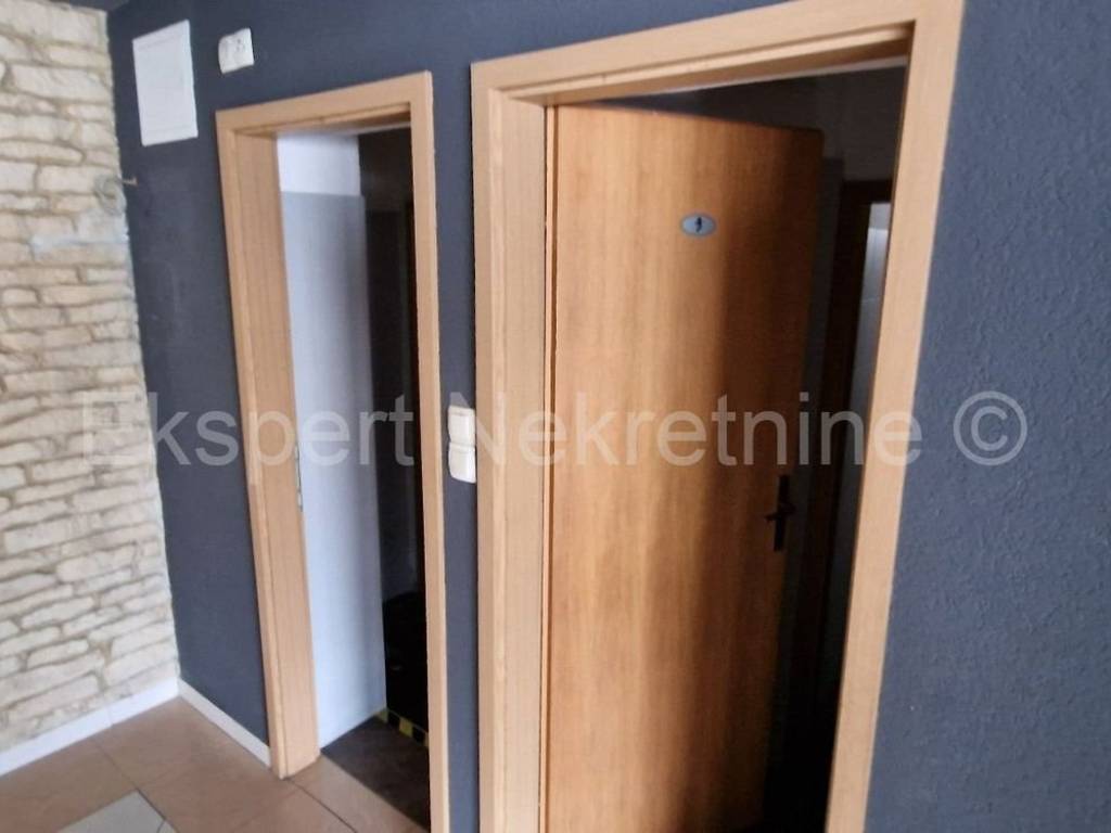 Restoran, Prodaja, Okrug, Okrug Gornji