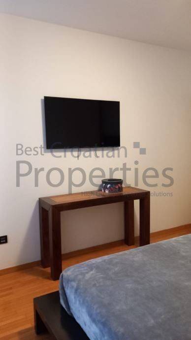 Stan u zgradi, Najam, Zagreb, Gornji Grad - Medveščak