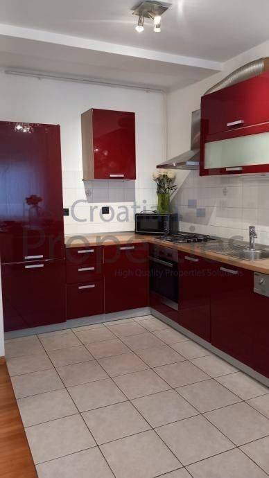 Stan u zgradi, Najam, Zagreb, Gornji Grad - Medveščak