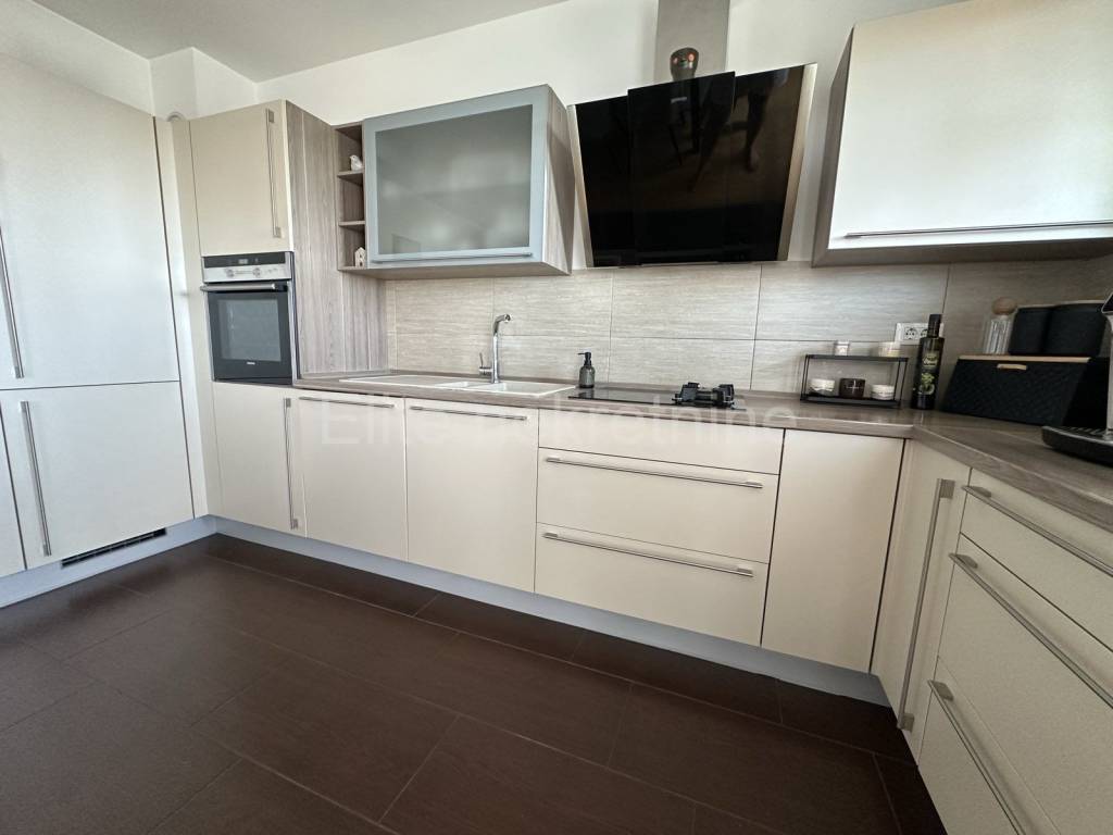 Stan u zgradi, Prodaja, Viškovo, Viškovo