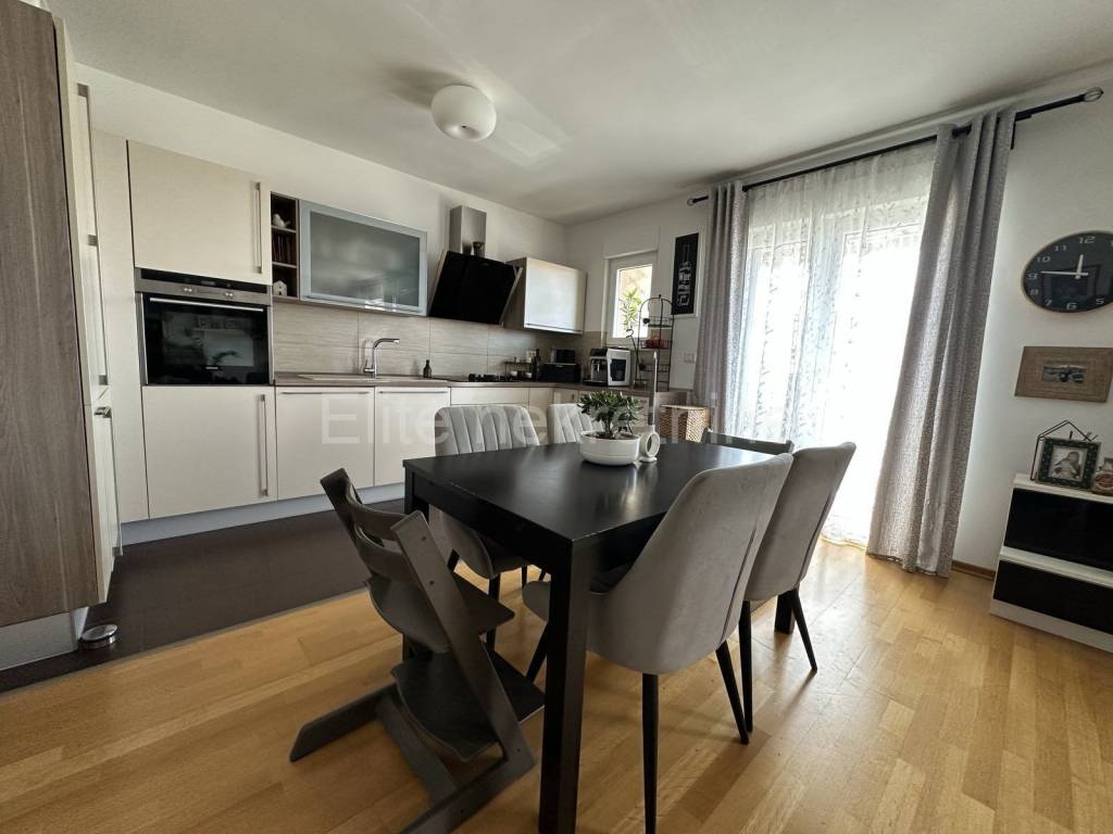 Stan u zgradi, Prodaja, Viškovo, Viškovo