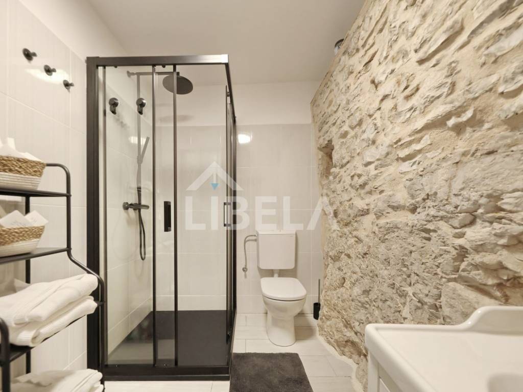 Kamena kuća, Prodaja, Blato, Blato