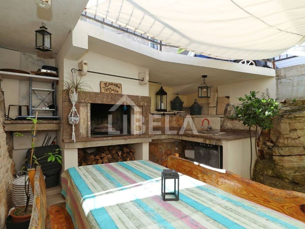 Kamena kuća, Prodaja, Blato, Blato