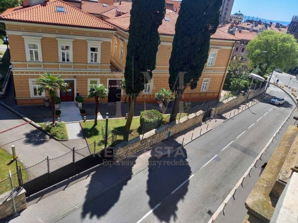 Stan u starijoj zgradi, Prodaja, Rijeka, Centar