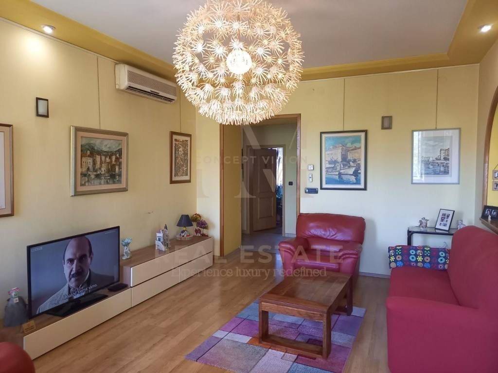 Stan u starijoj zgradi, Prodaja, Rijeka, Centar