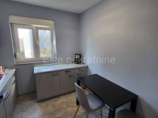 Stan u zgradi, Najam, Rijeka, Sjever