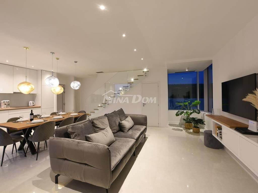 Luksuzna vila, Prodaja, Sukošan, Debeljak