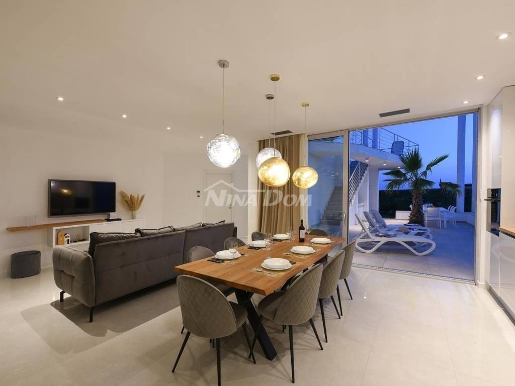 Luksuzna vila, Prodaja, Sukošan, Debeljak