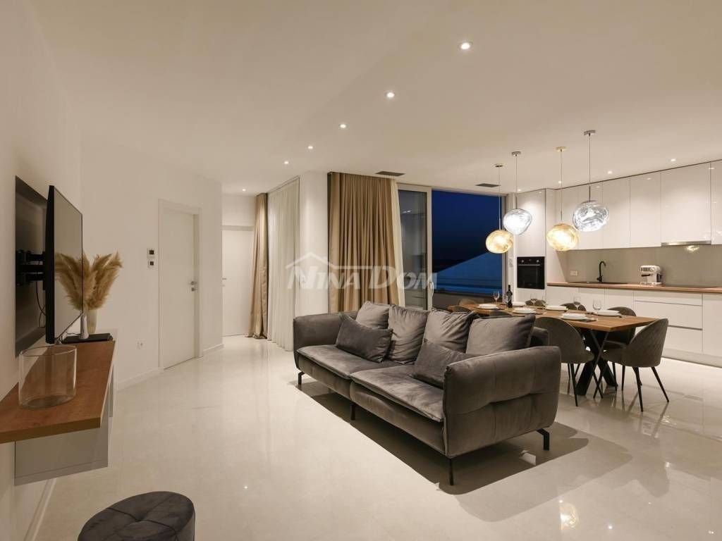 Luksuzna vila, Prodaja, Sukošan, Debeljak