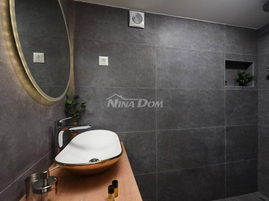 Luksuzna vila, Prodaja, Sukošan, Debeljak