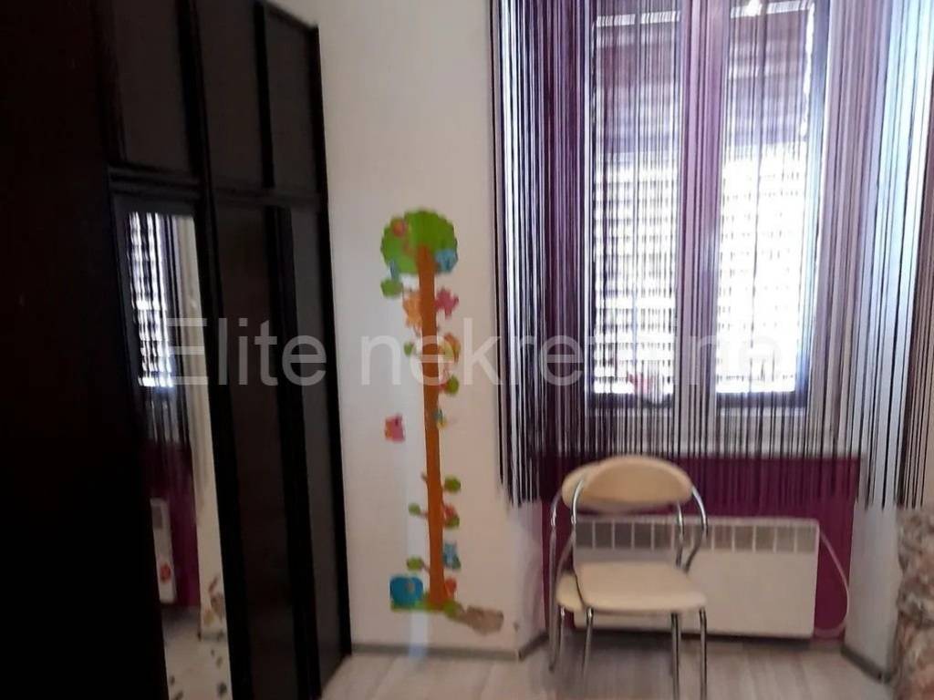 Stan u zgradi, Prodaja, Pula, Pula