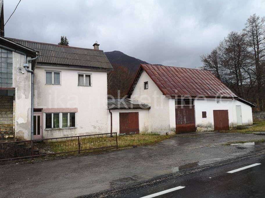 Kuća s caffe i restoranom, Prodaja, Gospić - Okolica, Brušane