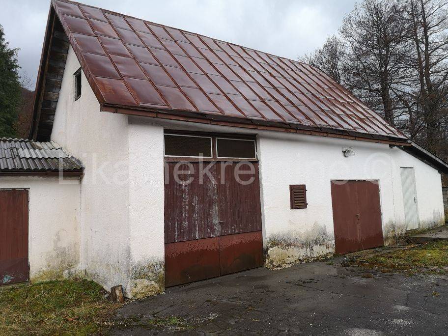 Kuća s caffe i restoranom, Prodaja, Gospić - Okolica, Brušane