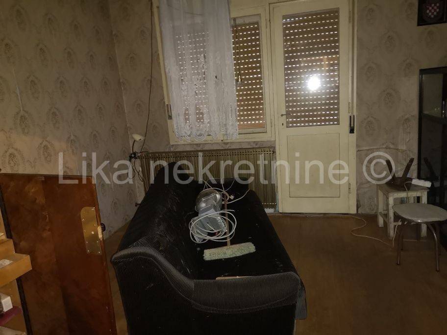 Kuća s caffe i restoranom, Prodaja, Gospić - Okolica, Brušane