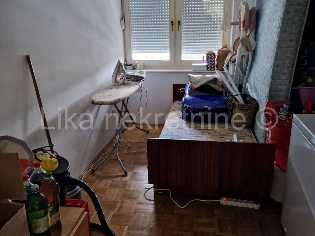 Stan u zgradi, Prodaja, Plitvička jezera, Korenica