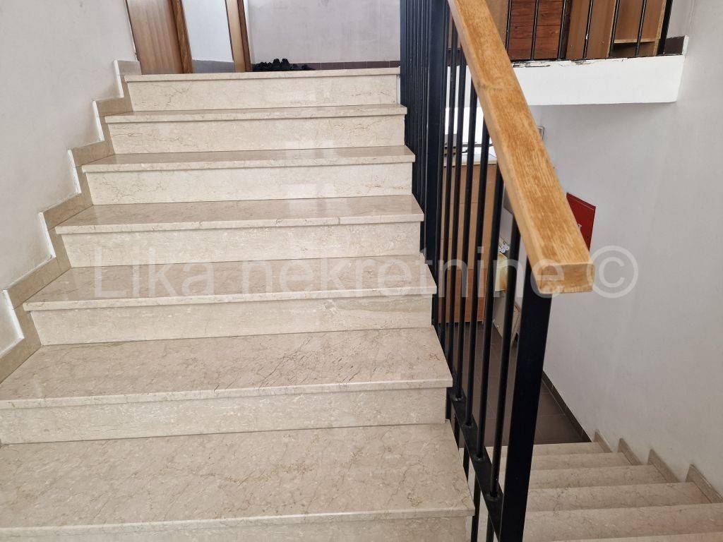 Stan u zgradi, Prodaja, Plitvička jezera, Korenica