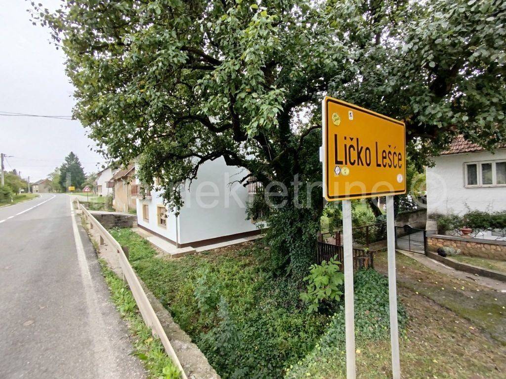 Obiteljska kuća, Prodaja, Otočac, Ličko Lešće