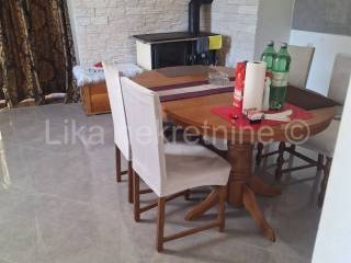 Stan u zgradi, Prodaja, Otočac, Otočac