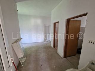 Stambeno-poslovni objekat, Prodaja, Gospić - Okolica, Kaniža Gospićka