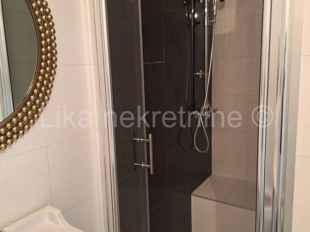 Stan u zgradi, Prodaja, Otočac, Otočac